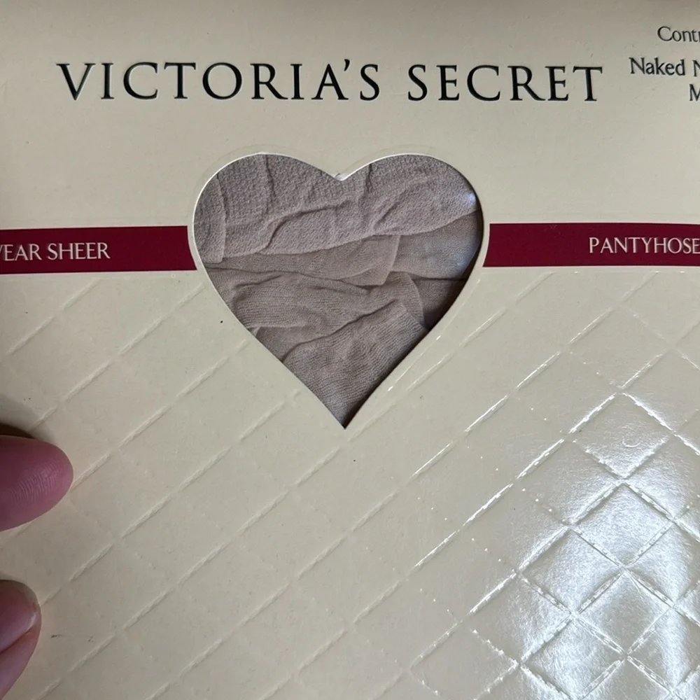 NIP Victoria's Secret Daywear Sheer Pantyhose Control Top Naked Neutral Medium